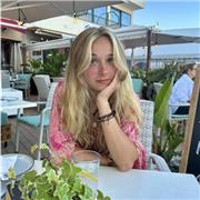 Tutrice pour l'aide aux devoirs et soutien scolaire